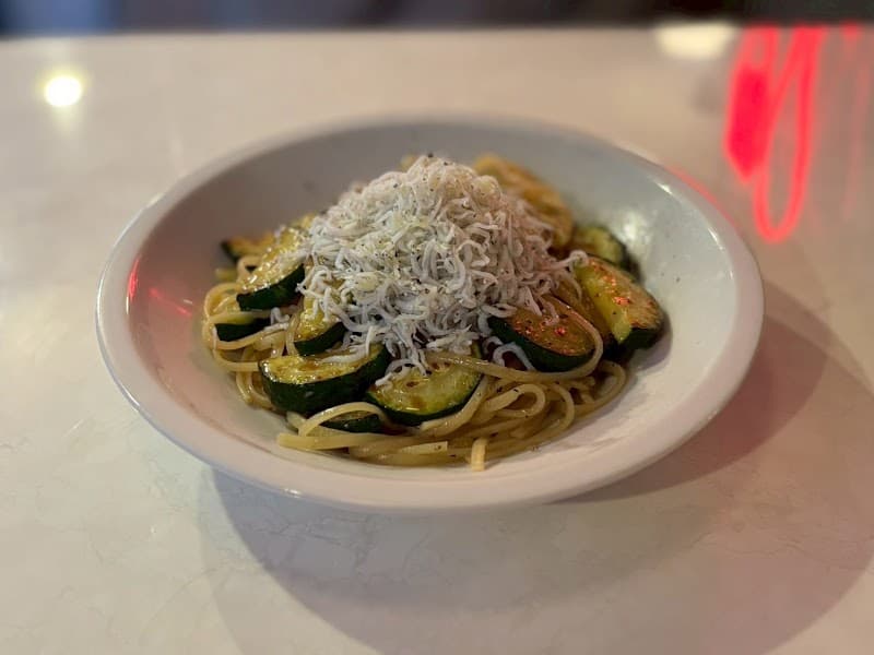 立呑みワイン 尾山台STANDの店内・料理の写真 2枚目