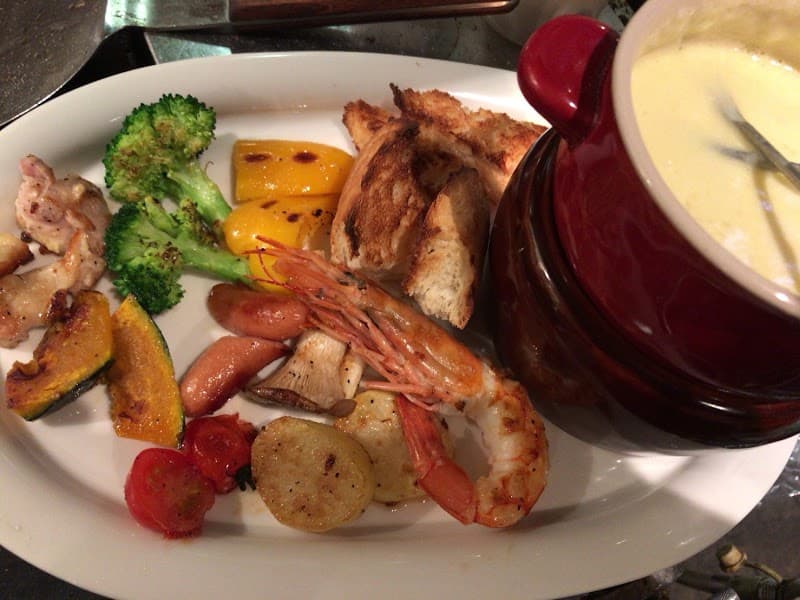 神戸牛鉄板焼 Cafe&Bar Mavericks (別室カラオケルーム完備)の店内・料理の写真 2枚目