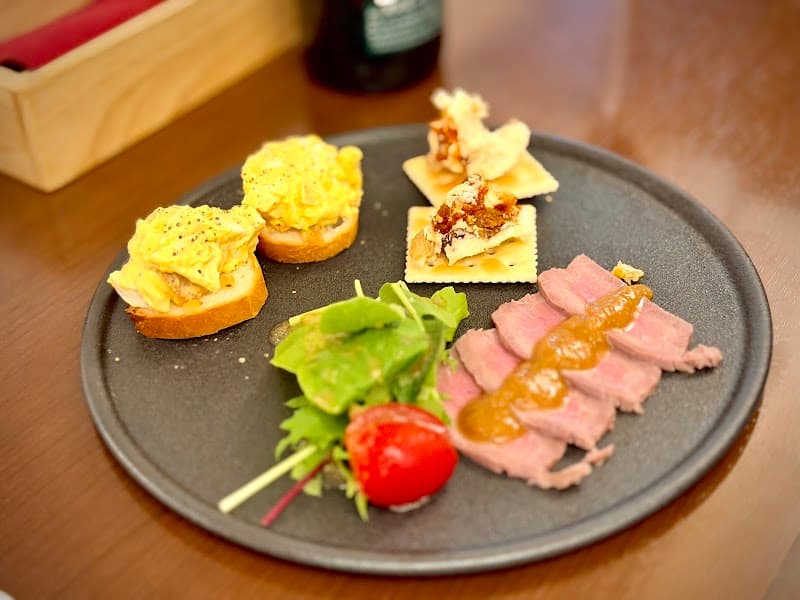 ワインダイニング キャトルの店内・料理の写真 3枚目