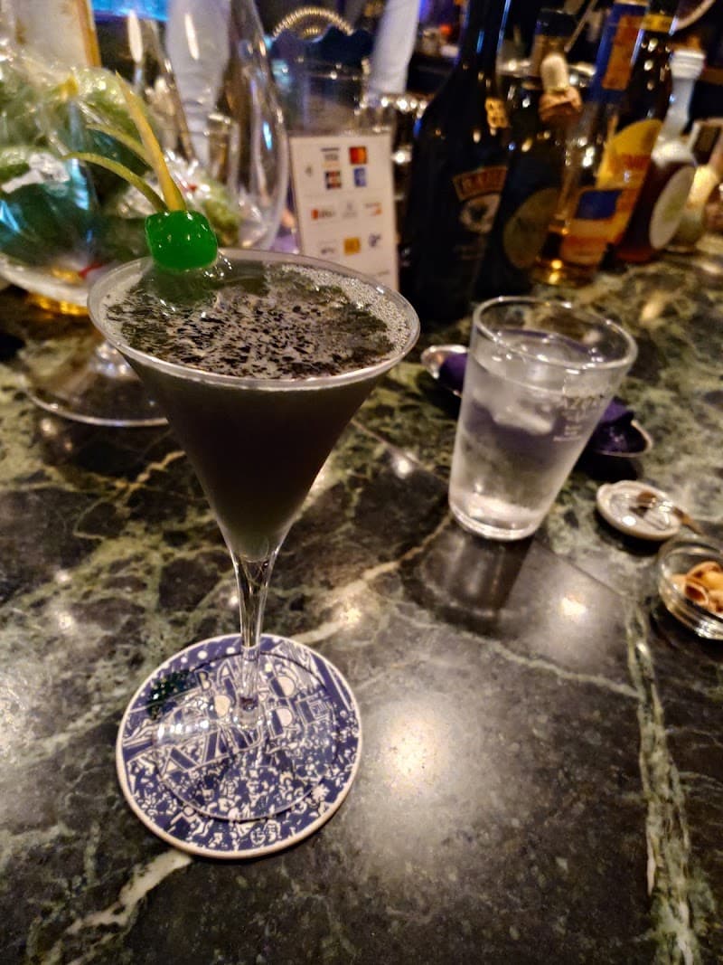 バー ココ・アズールの店内・料理の写真 2枚目