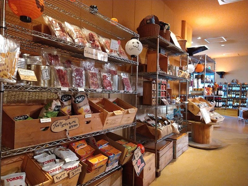 トロピカルワインカーヴの店内・料理の写真 2枚目