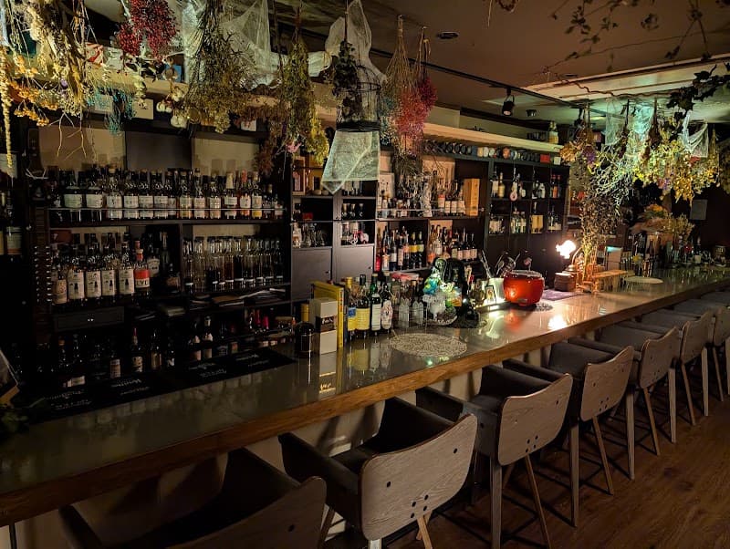 Bar L'Atelier de Mixologyの店内・料理の写真 3枚目