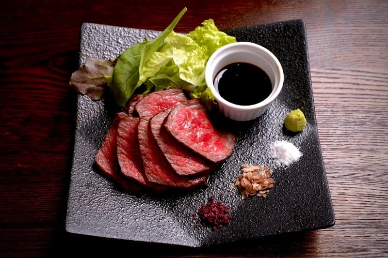 肉ビストロ まえだの店内・料理の写真 2枚目