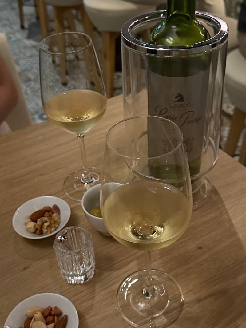 Wine Bar Maison Raisinの店内・料理の写真 2枚目