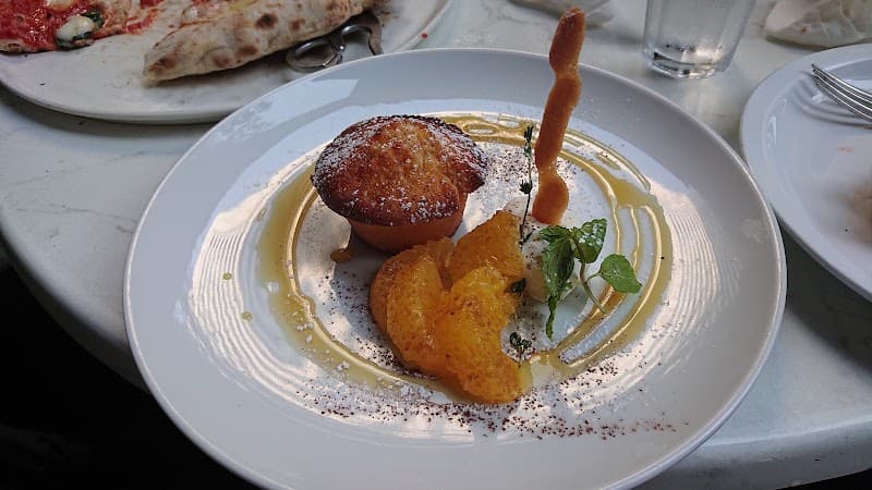 ワインビストロ マルゴ丸の内 ‐MARUGO‐ ブリックスクエアの店内・料理の写真 2枚目