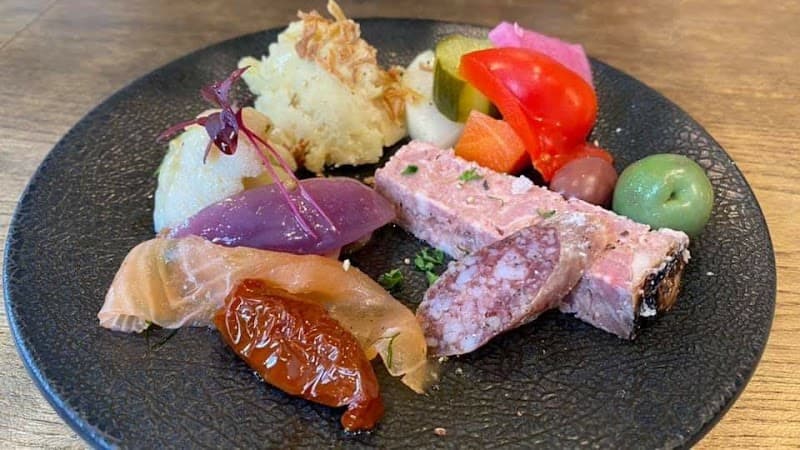 Wine Stand Kanpani ワインスタンド カンパーニの店内・料理の写真 2枚目