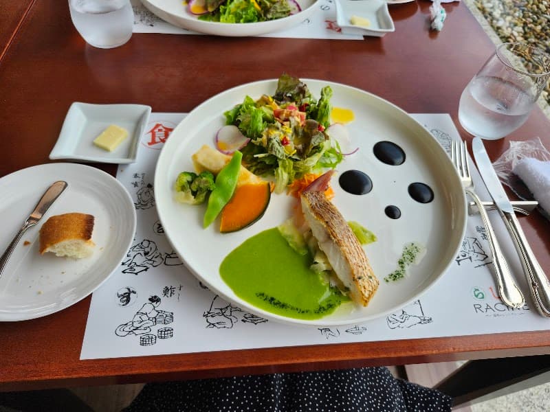 湖畔のレストラン ラシヌの店内・料理の写真 3枚目