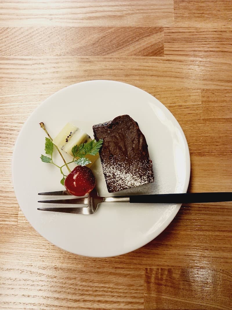 和モダン Bistro Calmeの店内・料理の写真 2枚目