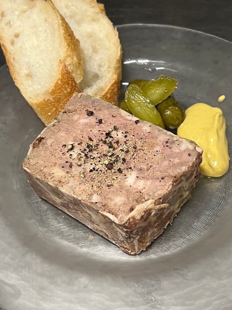 NAMIKI WINE & DINEの店内・料理の写真 2枚目