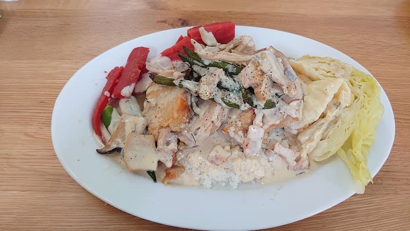 フレンチとイタリアンの大衆食堂 Bistrattoria（ビストラットリア）の店内・料理の写真 2枚目