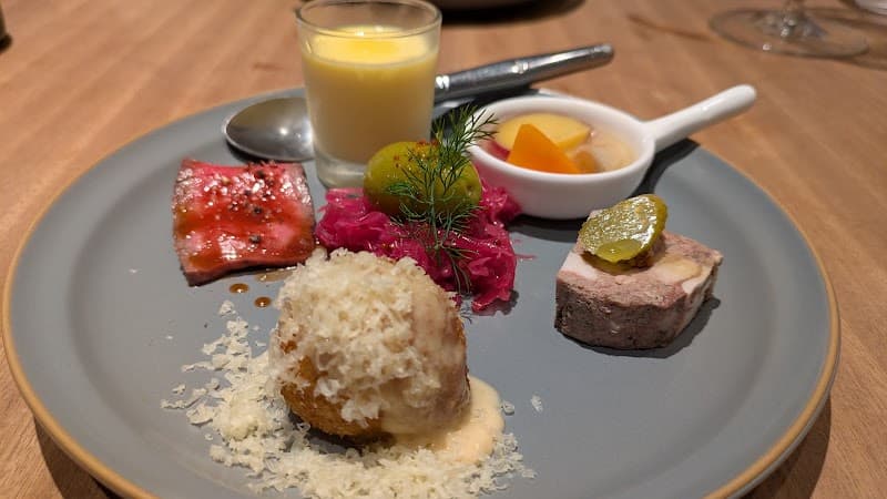 ターブル ハラダの店内・料理の写真 3枚目