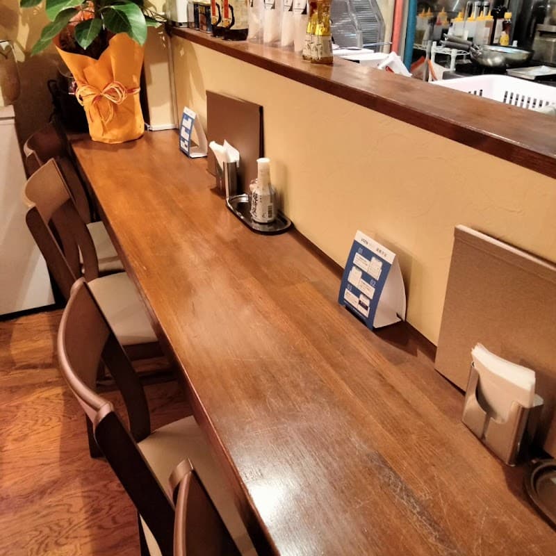 厳選料理とフルーツサワー大衆酒場 ダブルクラウン(居酒屋withHorseRacingDoubleCrown)の店内・料理の写真 3枚目
