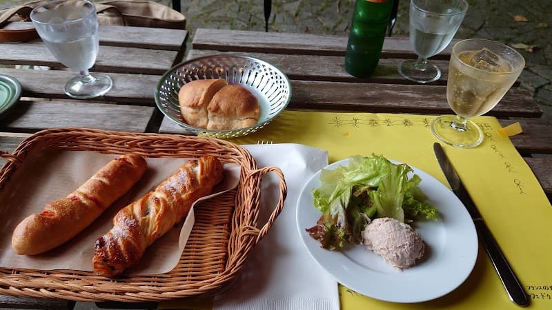 フランスの食堂 キャフェ・ドゥ・ブローニュの店内・料理の写真 2枚目