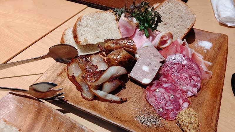 Bistro Bûcheron(ビストロブシュロン)の店内・料理の写真 2枚目