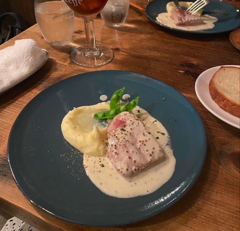 ブラッスリー エスプリの店内・料理の写真 3枚目