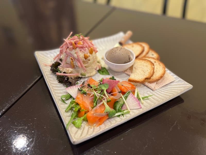 カメダバル komaruの店内・料理の写真 2枚目