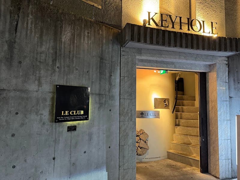 LE CLUB