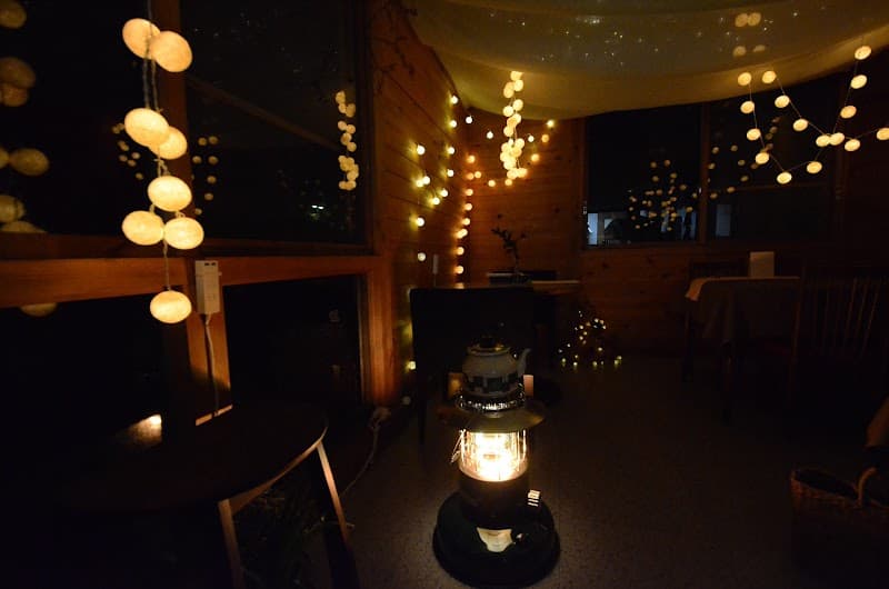 cafe&bistro kinone ni;kizasu. 木の根 に萌す。