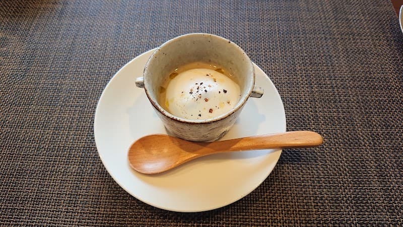 Atelier de Champi アトリエ ドゥ シャンピの店内・料理の写真 2枚目