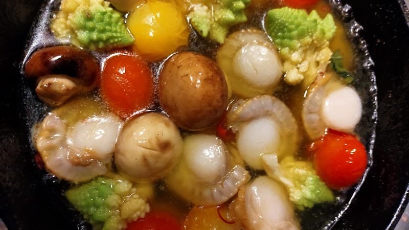 あひーじょバル＆ごはん 山ぶどうの店内・料理の写真 2枚目