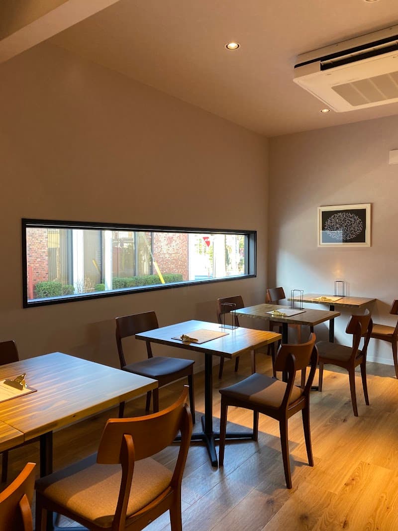 YOUNOBI Cafe and Bistro