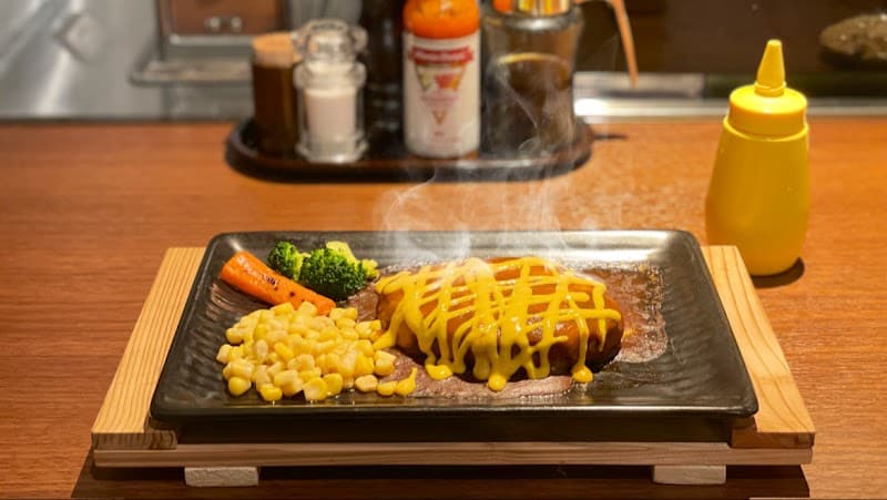 ハンバーグ・ステーキ＆Ｊの店内・料理の写真 2枚目