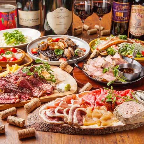 MEAT&WINE WINEHALL GLAMOUR 池袋の店内・料理の写真 2枚目