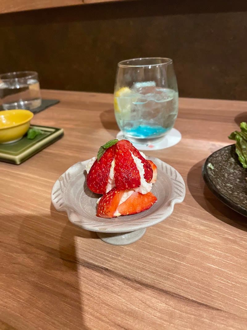 日本酒とナチュラルワイン ＫＯＵＪＩＮＡの店内・料理の写真 3枚目