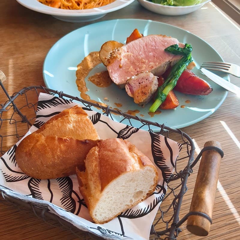 Bistro TAKUの店内・料理の写真 2枚目
