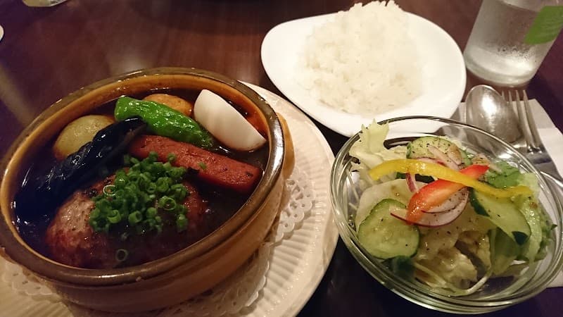 ビストロカフェ ミルフィーユの店内・料理の写真 2枚目