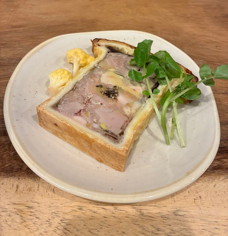 フランス居酒屋 メルシー ジョニーの店内・料理の写真 3枚目