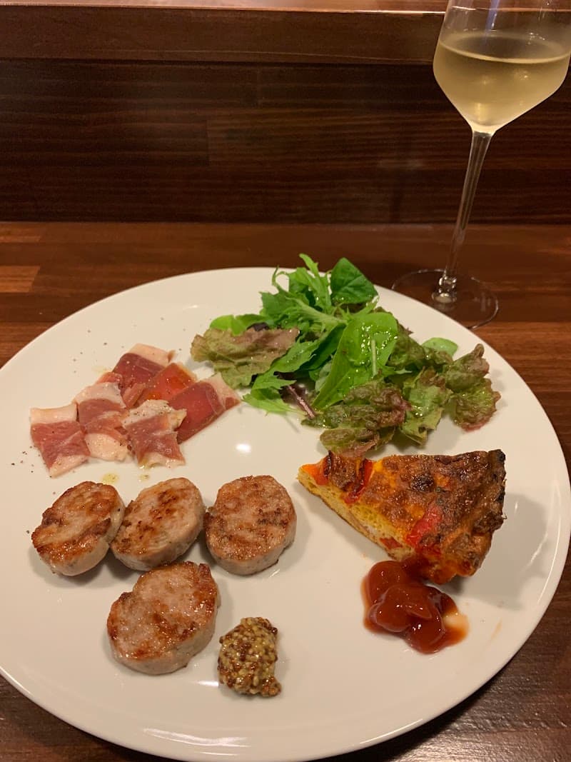 ワインバー カランの店内・料理の写真 2枚目