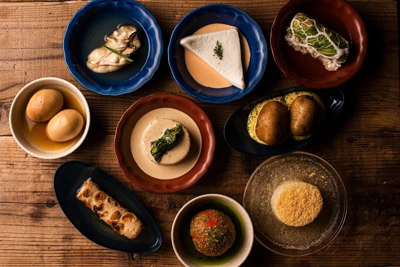 ワインとお酒、フレンチおでん ビストロバンバンの店内・料理の写真 2枚目