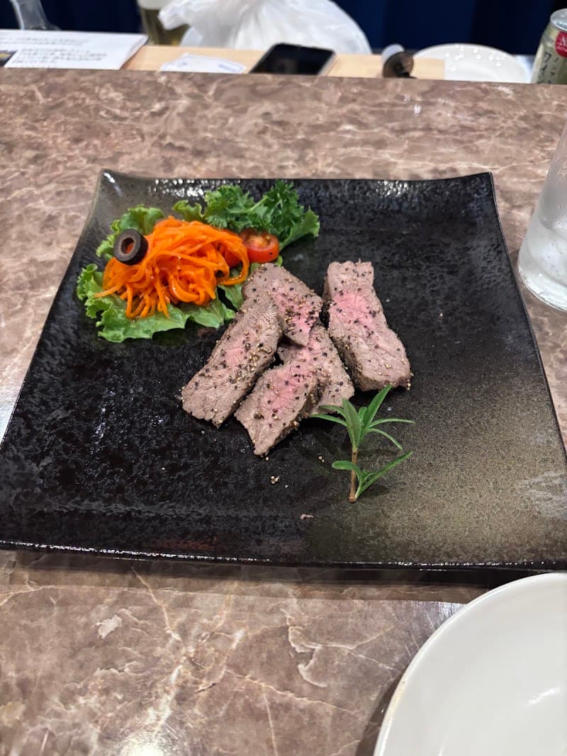 くつろぎ酒場 どんまいの店内・料理の写真 2枚目