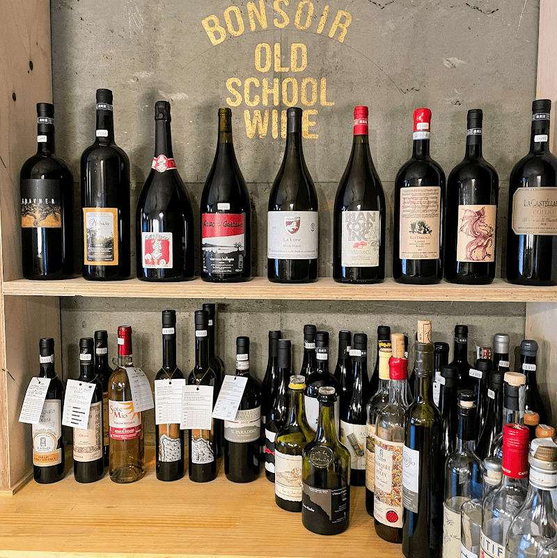 bonsoir -千葉松戸の自然派ワイン店-の店内・料理の写真 2枚目