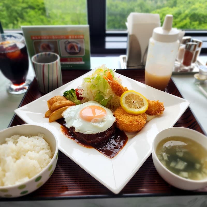 最高のビュースカイラウンジ(クラブハウス２Ｆ一般開放)の店内・料理の写真 3枚目