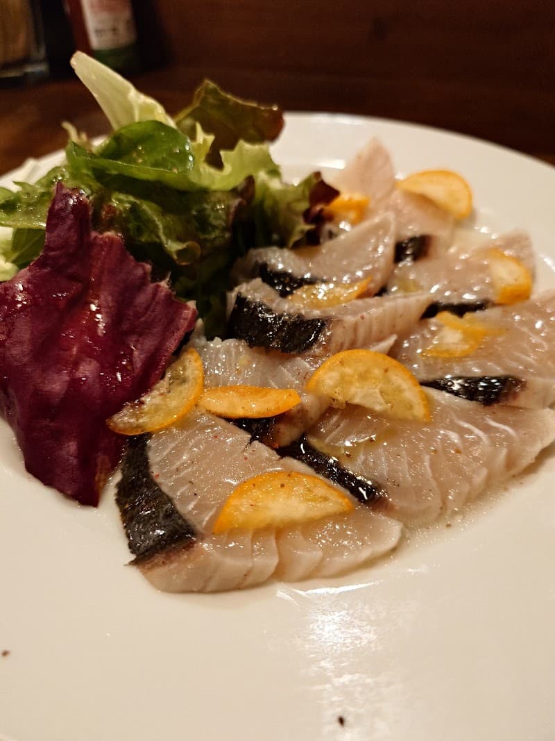 ワイン飲みましょ！ おぎバルの店内・料理の写真 2枚目