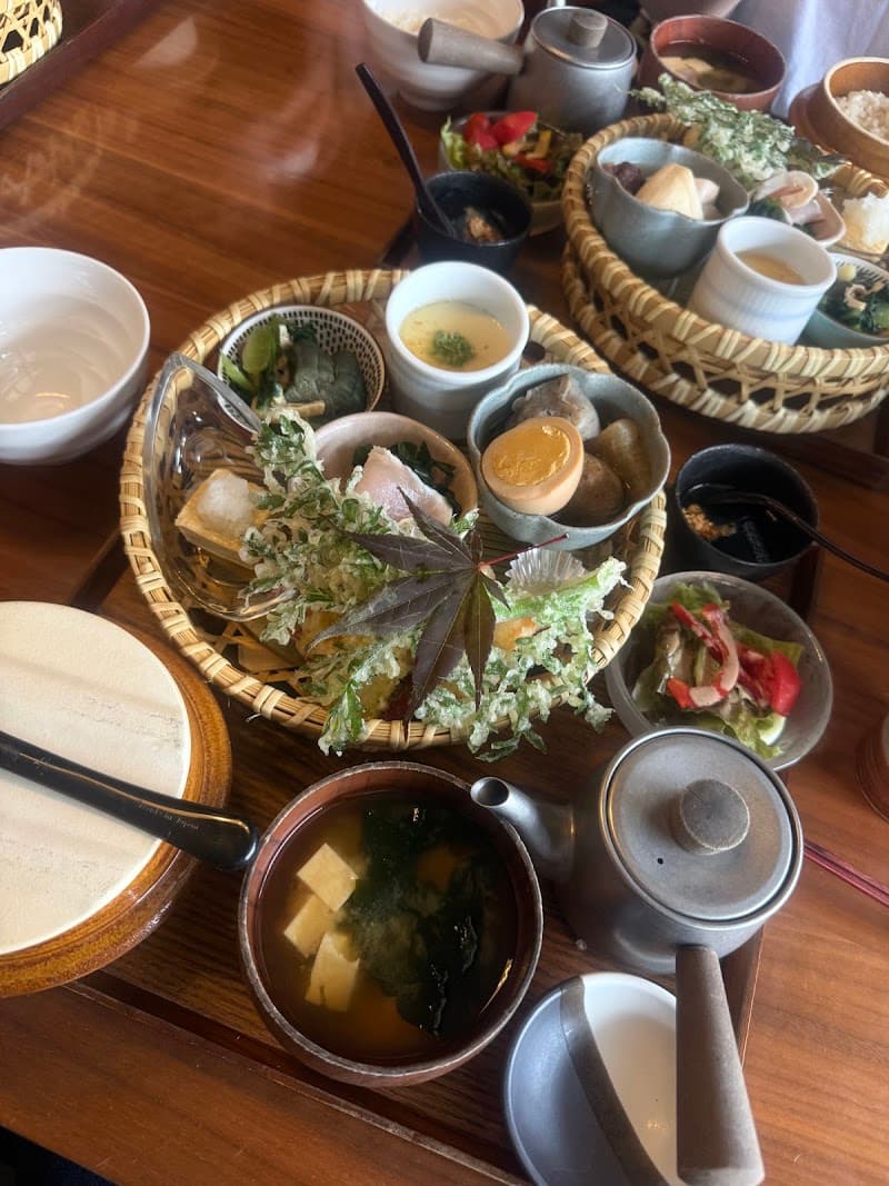 和ビストロ おてんとさんの店内・料理の写真 2枚目