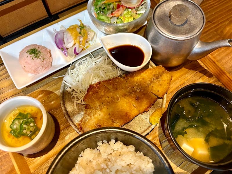 和ビストロ おてんとさんの店内・料理の写真 3枚目