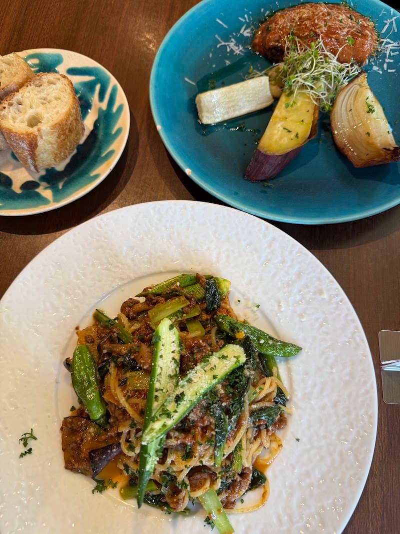 ワイン食堂トランク イタリアゴハン 小禄店の店内・料理の写真 3枚目
