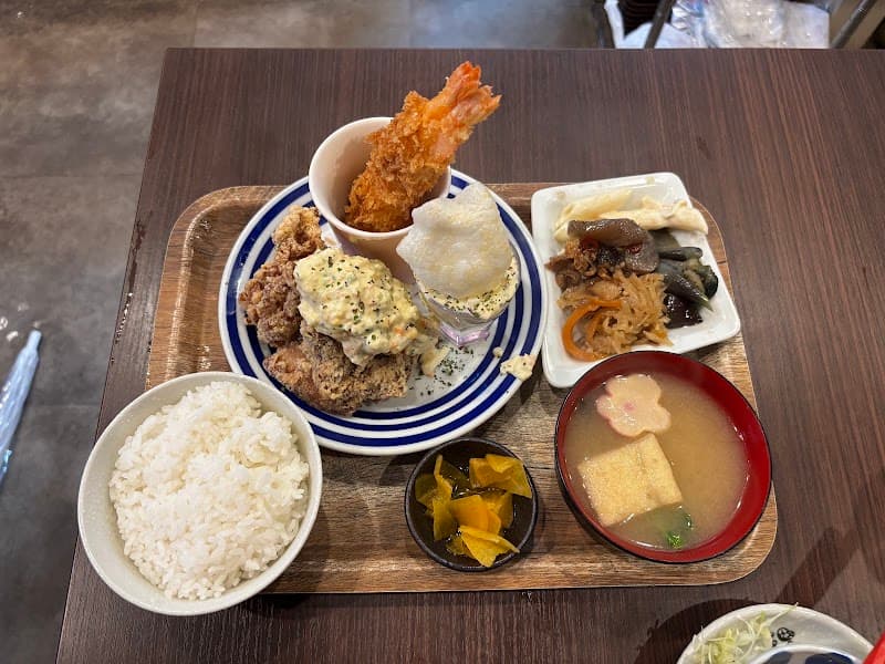 BISTRO 5 1/2 GOHANの店内・料理の写真 3枚目