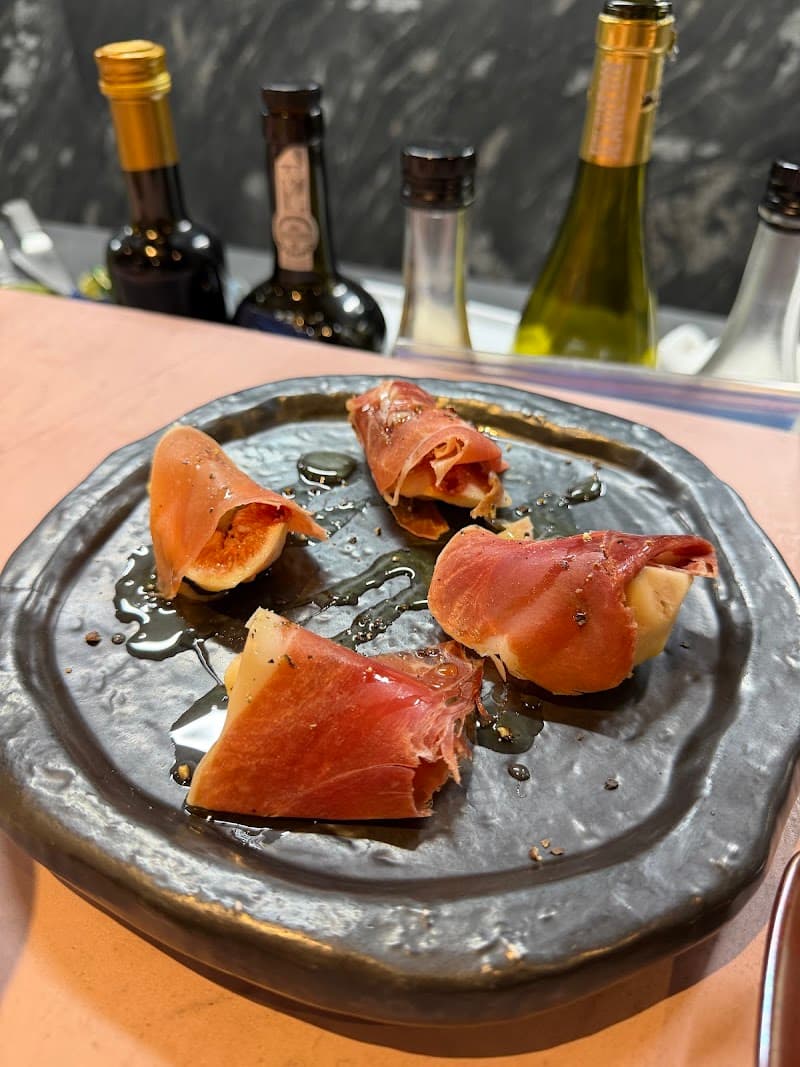 酒場 一絵の店内・料理の写真 3枚目