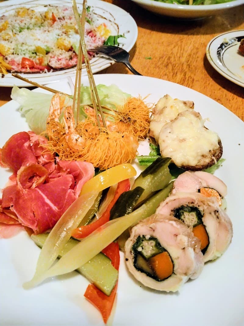 窯焼きと自家製サワー ING DOOR イングドアの店内・料理の写真 3枚目