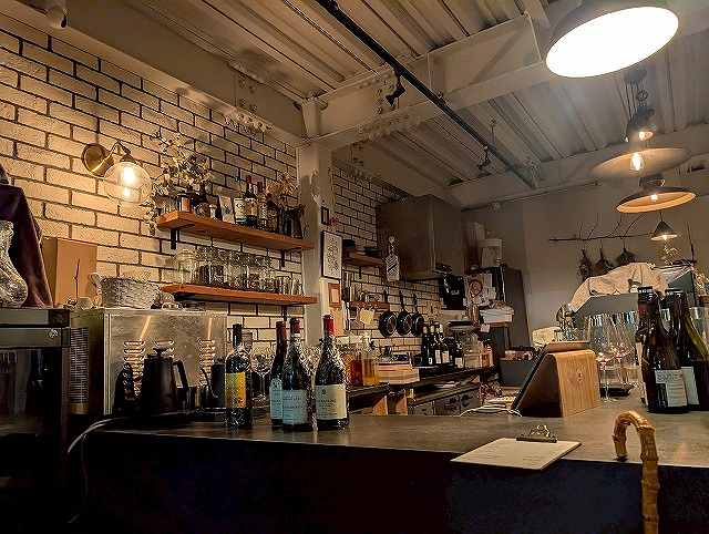 ワインバー 異端 / Wine Bar ITANの店内・料理の写真 3枚目