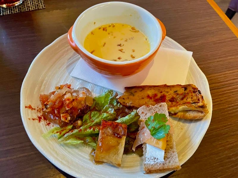あんぷらっとの店内・料理の写真 2枚目