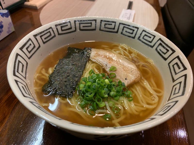 炭火ビストロ まる吉の店内・料理の写真 2枚目