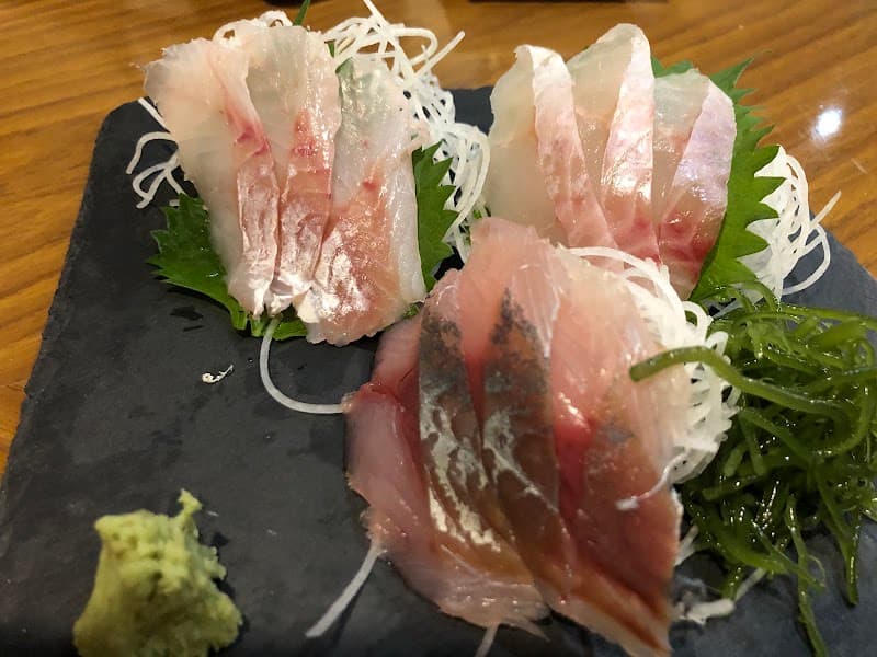 炭火ビストロ まる吉の店内・料理の写真 3枚目