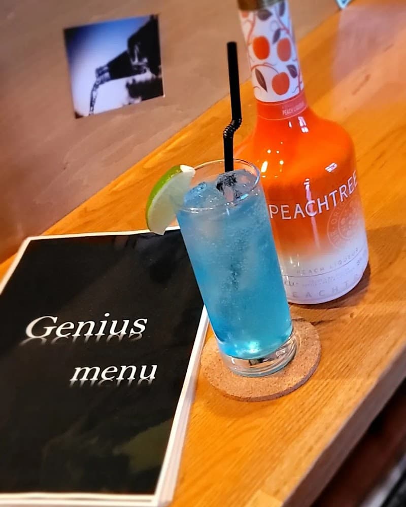 Geniusカフェ·タパス·バルの店内・料理の写真 3枚目