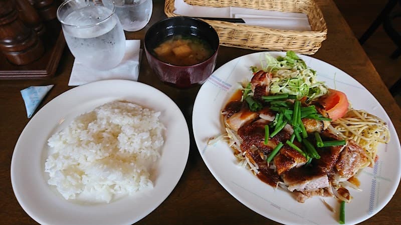 洋食家たびとの店内・料理の写真 2枚目