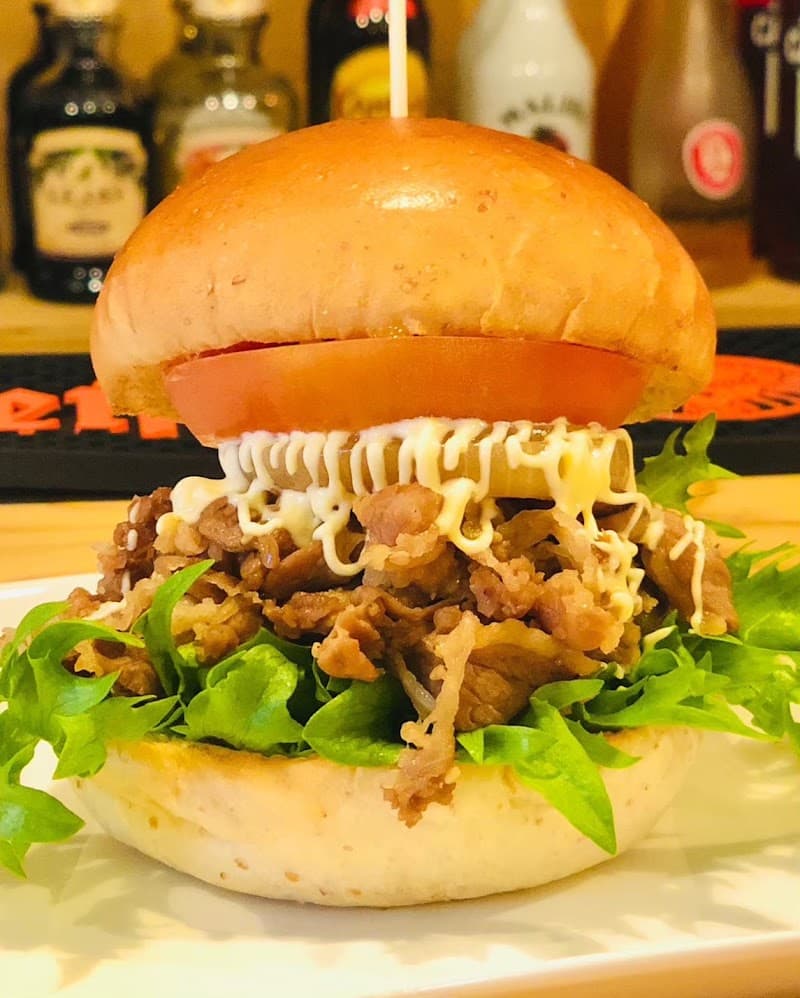 バー リフューエル ハクバの店内・料理の写真 3枚目
